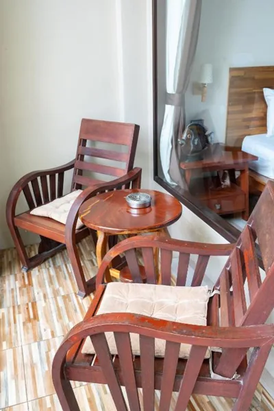 Premium Double Room - Street Side Building — Wind Beach Resort